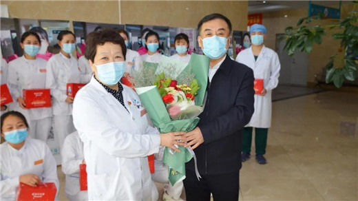长春骨伤医院护理部主任梁立红荣获长春市“优秀护理管理者”称号0.jpg